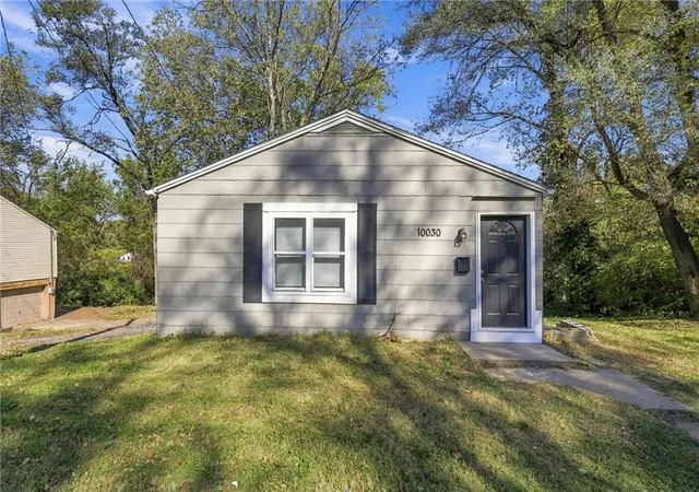 Photo 1 of Single family home for sale at 10030 E 22nd Street, Independence, MO 64052 | MLS# 2648363 | Listing updated on 2026-10-27
