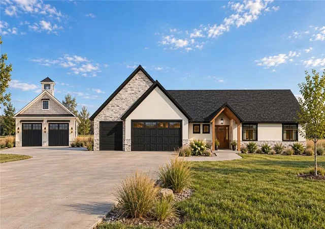 Single family home for sale at 223 Wagon Rd, Baldwin City, KS 66006 | MLS# 2648372