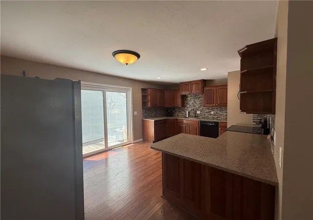 Photo 4 of Single family home for sale at 417 Cheyenne Ave, Hiawatha, KS 66434 | MLS# 2648377 | Listing updated on 2026-10-23