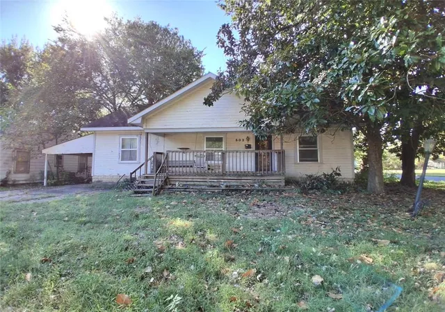 Photo 1 of Single family home for sale at 502 E 21st Street, Pittsburg, KS 66762 | MLS# 2648385 | Listing updated on 2026-10-23