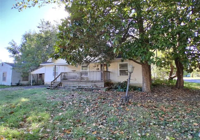 Photo 3 of Single family home for sale at 502 E 21st Street, Pittsburg, KS 66762 | MLS# 2648385 | Listing updated on 2026-10-23