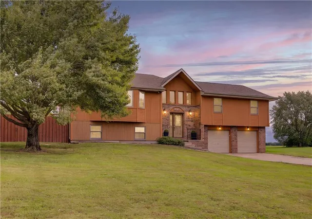 Photo 1 of Single family home for sale at State Route Ff SE, Agency, MO 64401 | MLS# 2648390 | Listing updated on 2026-10-29