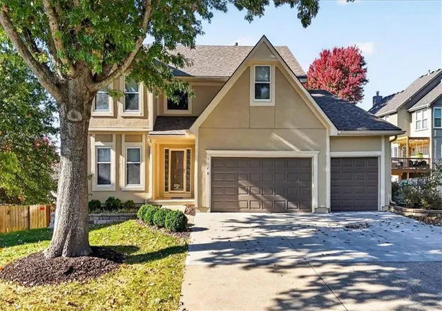 Photo 1 of Single family home for sale at 1148 SW Pacific Cir, Lees Summit, MO 64081 | MLS# 2648415 | Listing updated on 2026-10-29