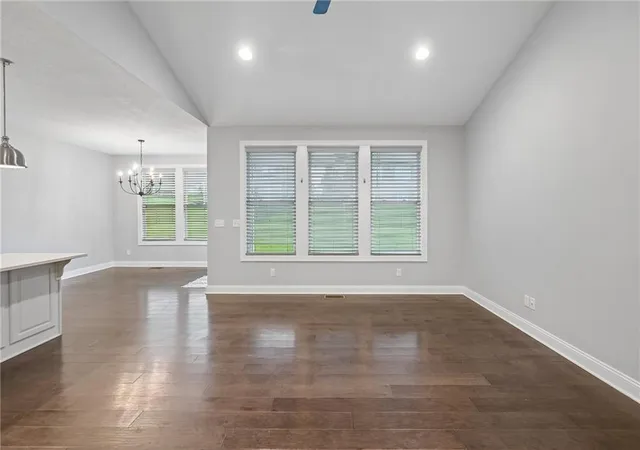 Photo 3 of Single family home for sale at 520 SW Haverford Rd, Lees Summit, MO 64081 | MLS# 2648416 | Listing updated on 2026-10-26