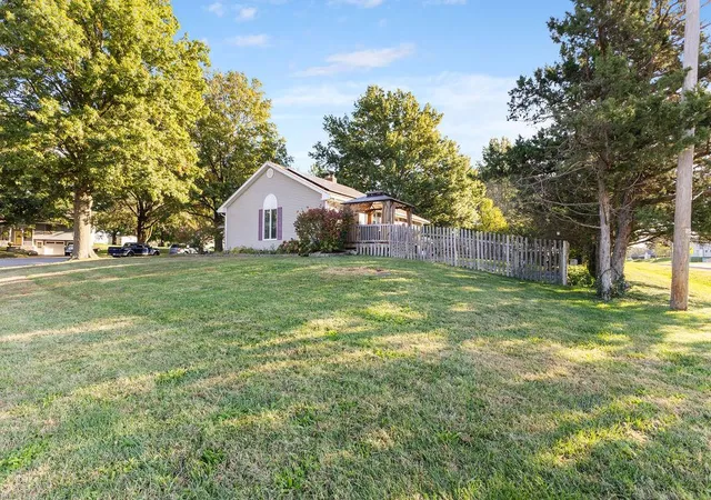 Photo 2 of Single family home for sale at 44 Hubbard Pl, Lathrop, MO 64465 | MLS# 2648417 | Listing updated on 2026-10-28