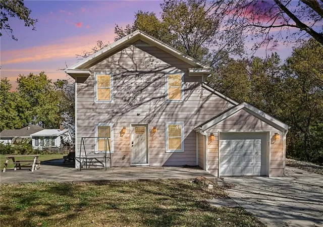 Photo 1 of Single family home for sale at 190 4th Street, Holt, MO 64048 | MLS# 2648419 | Listing updated on 2026-10-24