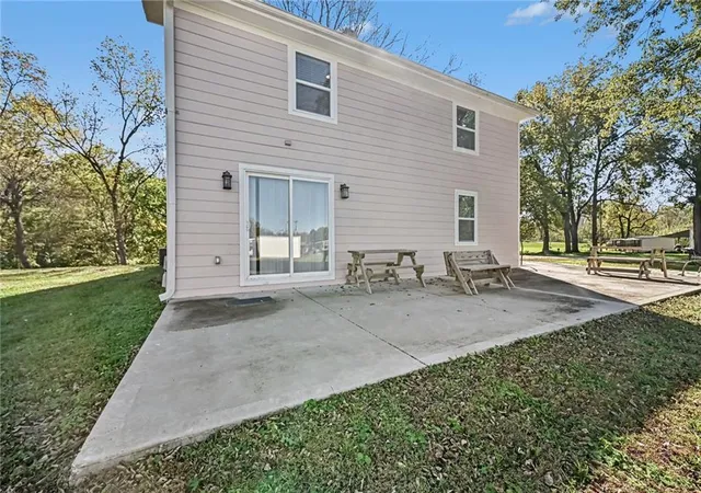 Photo 4 of Single family home for sale at 190 4th Street, Holt, MO 64048 | MLS# 2648419 | Listing updated on 2026-10-24