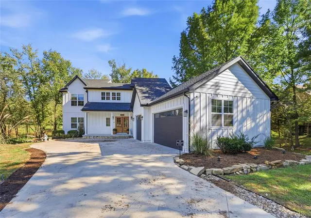 Photo 1 of Single family home for sale at 16101 Riggs Rd, Stilwell, KS 66085 | MLS# 2648424 | Listing updated on 2026-10-28