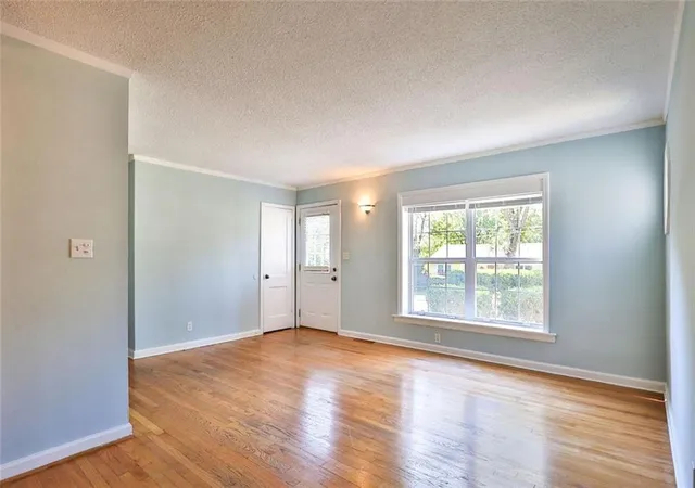 Photo 4 of Single family home for sale at 7721 Lowell St, Overland Park, KS 66204 | MLS# 2648444 | Listing updated on 2026-10-26