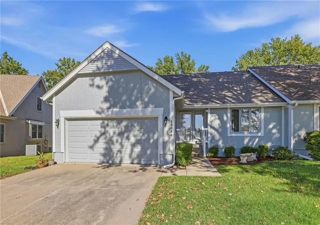 Photo 2 of Townhouse for sale at 12034 86 Street, Kansas City, MO 64138 | MLS# 2648447 | Listing updated on 2026-10-26