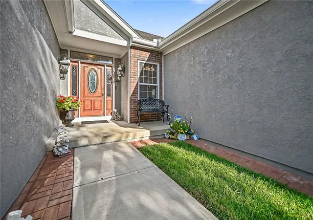 Photo 1 of Sale Pending at 12554 Prestwick Ln, Kansas City, KS 66109 | MLS# 2648457 | Listing updated on 2026-10-29