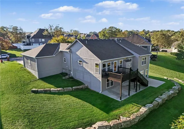 Photo 2 of Sale Pending at 12554 Prestwick Ln, Kansas City, KS 66109 | MLS# 2648457 | Listing updated on 2026-10-29