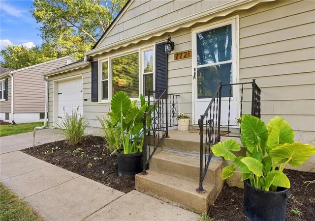 Photo 1 of Sale Pending at 7721 W 65th Terrace, Mission, KS 66202 | MLS# 2648464 | Listing updated on 2026-10-28