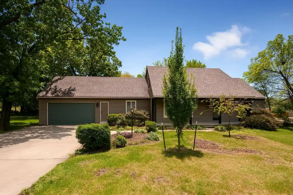 Photo 1 of Single family home for sale at 13811 West 48th St, Shawnee, KS 66217 | MLS# 2648479 | Listing updated on 2026-10-24