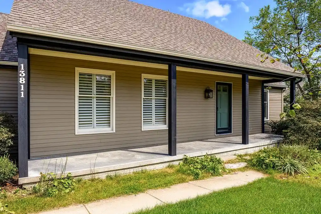Photo 2 of Single family home for sale at 13811 West 48th St, Shawnee, KS 66217 | MLS# 2648479 | Listing updated on 2026-10-24