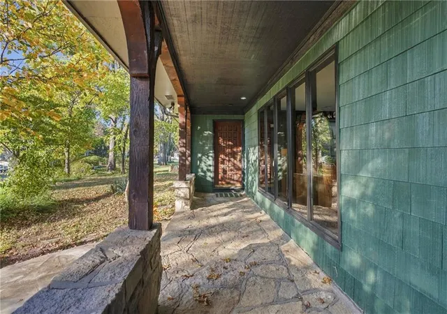 Photo 3 of Single family home for sale at 717 South 53rd St, Kansas City, KS 66106 | MLS# 2648514 | Listing updated on 2026-10-29