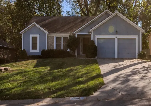 Single family home for sale at 12613 W 60th Street, Shawnee, KS 66216 | MLS# 2648546