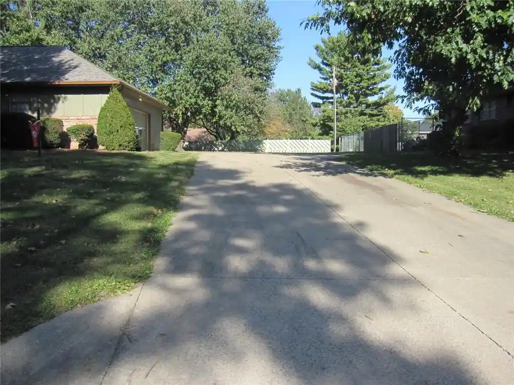 Photo 1 of Single family home for sale at 3 Wishbone Rd, Saint Joseph, MO 64506 | MLS# 2648548 | Listing updated on 2026-10-24