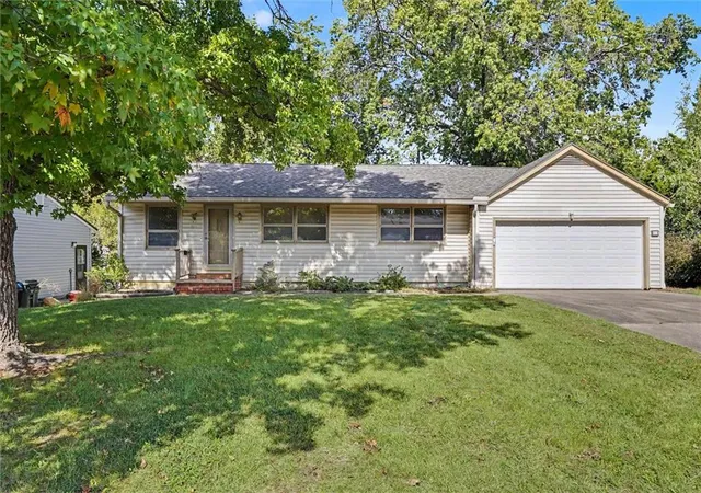 Photo 1 of Sale Pending at 812 W 22nd Street, Lawrence, KS 66046 | MLS# 2648556 | Listing updated on 2026-10-28