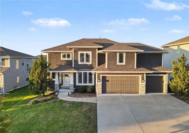 Photo 1 of Single family home for sale at 16046 W 172nd Terrace, Olathe, KS 66062 | MLS# 2648561 | Listing updated on 2026-10-26