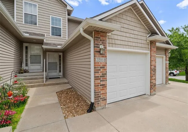 Photo 1 of Townhouse for sale at 3568 NE Austin Dr, Lees Summit, MO 64064 | MLS# 2648563 | Listing updated on 2026-10-29