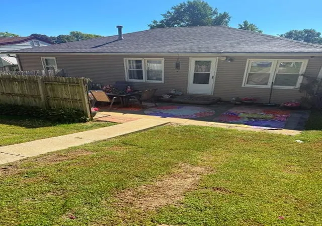 Photo 2 of Single family home for sale at 3013 Angelique St, Saint Joseph, MO 64501 | MLS# 2648577 | Listing updated on 2026-10-26