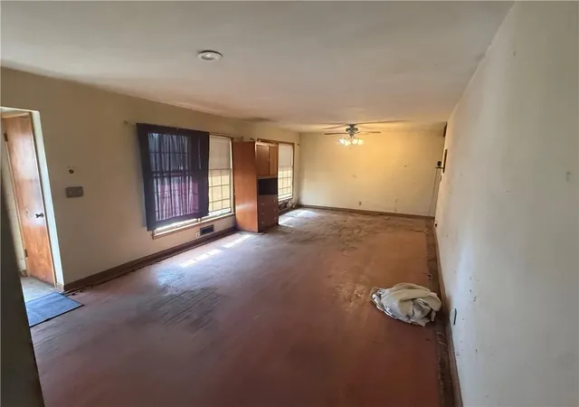 Photo 1 of Sale Pending at 606 E 90th Street, Kansas City, MO 64131 | MLS# 2648578 | Listing updated on 2026-10-28