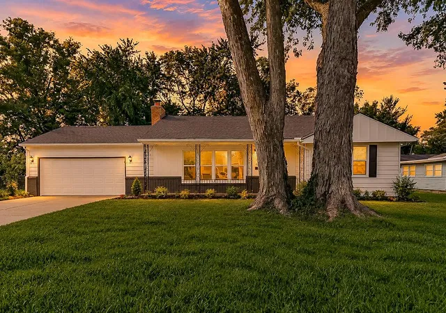 Photo 1 of Single family home for sale at 6211 E 99th Street, Kansas City, MO 64134 | MLS# 2648620 | Listing updated on 2026-10-28