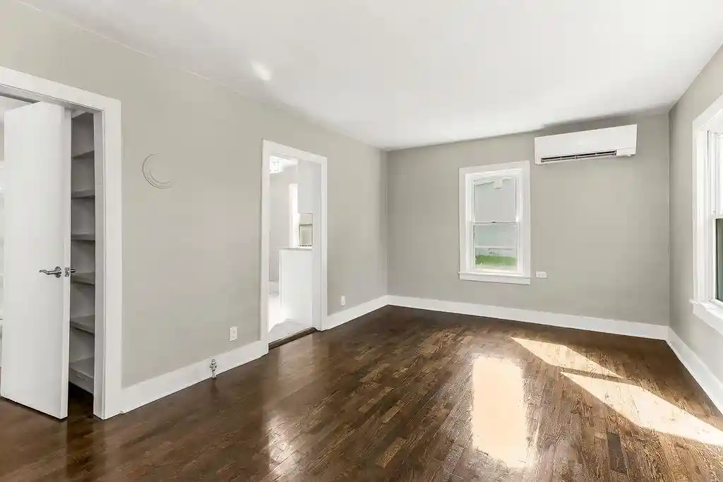 Photo 4 of Single family home for sale at 514 N Taylor St, Pleasant Hill, MO 64080 | MLS# 2648626 | Listing updated on 2026-10-25