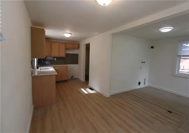 Photo 4 of Single family home for sale at 231 S Bethany St, Kansas City, KS 66102 | MLS# 2648637 | Listing updated on 2026-10-28