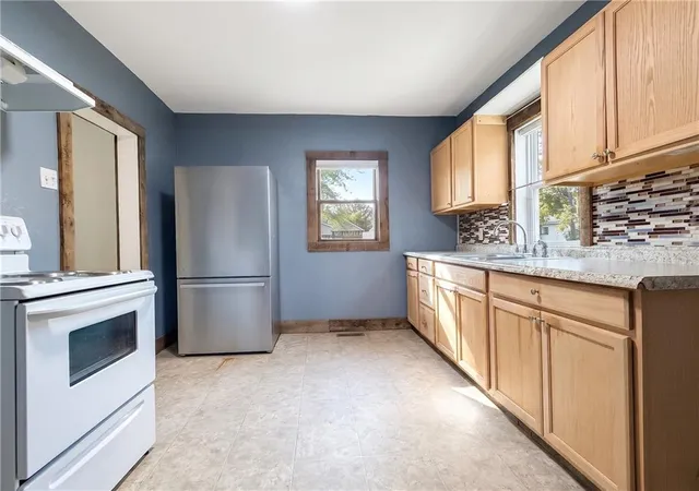 Photo 4 of Single family home for sale at 701 E 4th Street, Trenton, MO 64683 | MLS# 2648640 | Listing updated on 2026-10-24