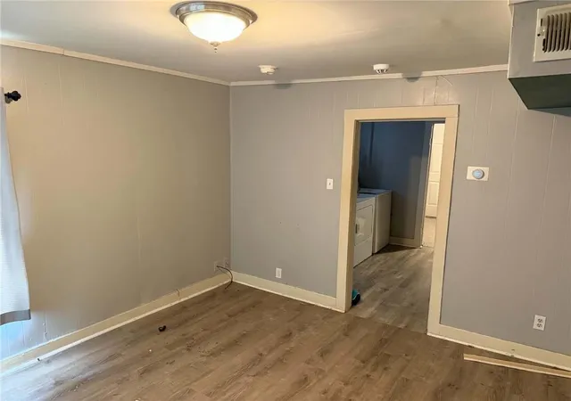 Photo 3 of Single family home for sale at 924 N Mulberry St, Ottawa, KS 66067 | MLS# 2648648 | Listing updated on 2026-10-28