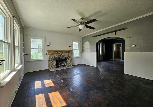 Photo 3 of Single family home for sale at 1107 S Maple St, Carthage, MO 64836 | MLS# 2648651 | Listing updated on 2026-10-27