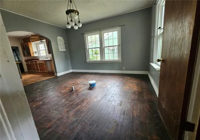 Photo 4 of Single family home for sale at 1107 S Maple St, Carthage, MO 64836 | MLS# 2648651 | Listing updated on 2026-10-27