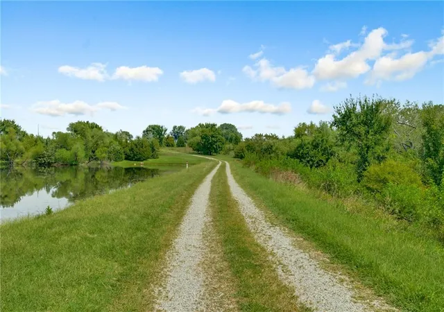 Photo 4 of Single family home for sale at 10035 W Lake Rd, Ozawkie, KS 66070 | MLS# 2648657 | Listing updated on 2026-10-28