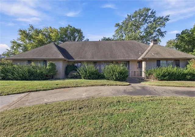 Photo 1 of Single family home for sale at 9209 W 47th Street, Shawnee, KS 66203 | MLS# 2648658 | Listing updated on 2026-10-27