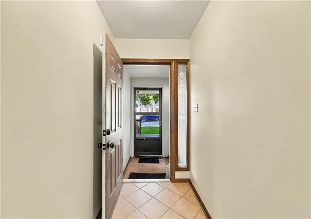 Photo 3 of Single family home for sale at 2600 SW Morningside Dr, Blue Springs, MO 64015 | MLS# 2648716 | Listing updated on 2026-10-26