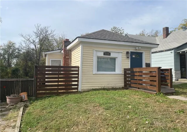 Single family home for sale at 2726 Jackson Ave, Kansas City, MO 64128 | MLS# 2648720