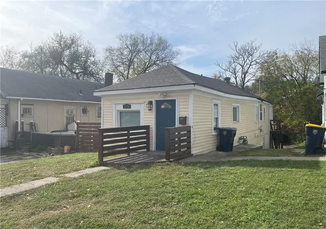 Photo 4 of Single family home for sale at 2726 Jackson Ave, Kansas City, MO 64128 | MLS# 2648720 | Listing updated on 2026-10-31