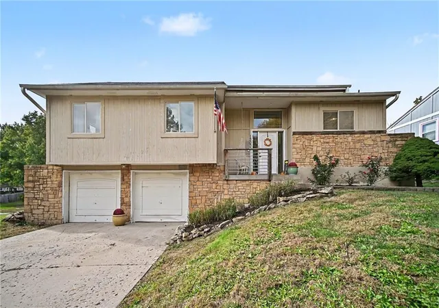 Single family home for sale at 13036 S Raintree Dr, Olathe, KS 66062 | MLS# 2648724