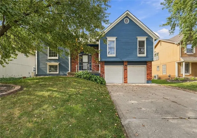 Photo 1 of Single family home for sale at 2804 N 103rd Street, Kansas City, KS 66109 | MLS# 2648751 | Listing updated on 2026-10-30