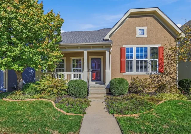Single family home for sale at 408 E 30th Avenue, Kansas City, MO 64116 | MLS# 2648789