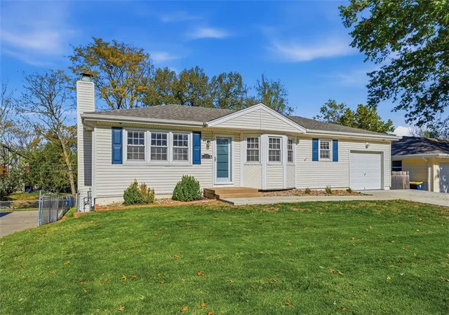 Photo 2 of Single family home for sale at 126 E 132nd Terrace, Kansas City, MO 64145 | MLS# 2648792 | Listing updated on 2026-10-30