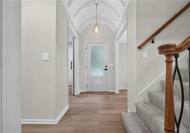 Photo 3 of Single family home for sale at 2000 W 120th Terrace, Leawood, KS 66209 | MLS# 2648794 | Listing updated on 2026-10-29