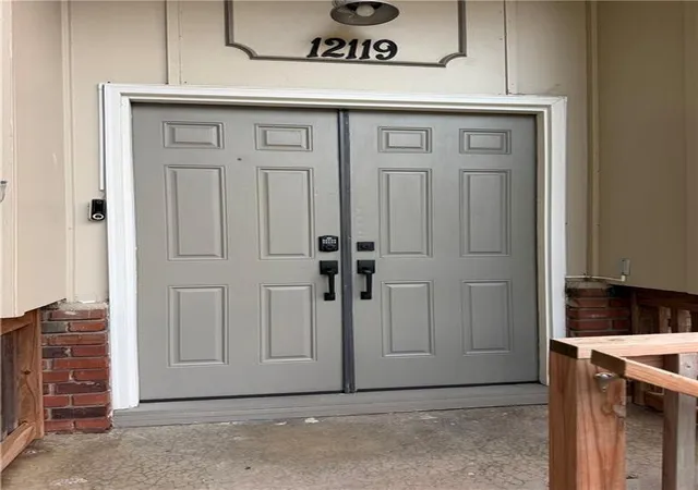Photo 2 of Single family home for sale at 12119 West 93rd St, Lenexa, KS 66215 | MLS# 2648798 | Listing updated on 2026-10-29