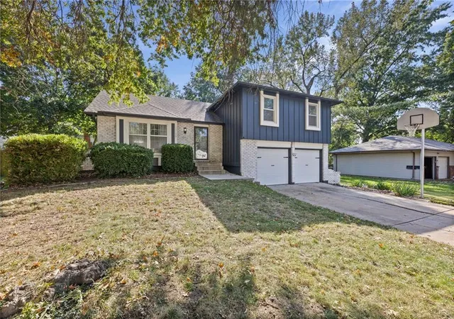 Photo 1 of Single family home for sale at 13111 W 100th Street, Lenexa, KS 66215 | MLS# 2648811 | Listing updated on 2026-10-28
