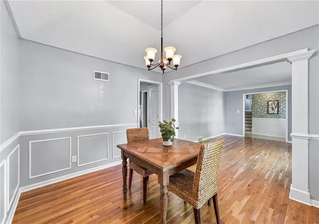Photo 3 of Single family home for sale at 6525 W 100th Terrace, Overland Park, KS 66212 | MLS# 2648821 | Listing updated on 2026-10-27