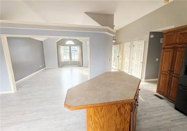 Photo 4 of Single family home for sale at 212 W Rachel Ct, Independence, MO 64055 | MLS# 2648827 | Listing updated on 2026-10-29