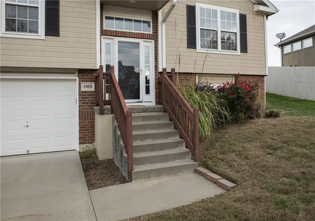 Photo 2 of Single family home for sale at 1503 Emerald Way, Warrensburg, MO 64093 | MLS# 2648836 | Listing updated on 2026-10-28