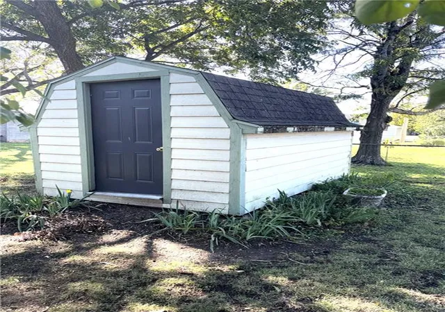 Photo 2 of Single family home for sale at 1633 N 9th Street, Independence, KS 67301 | MLS# 2648874 | Listing updated on 2026-10-27